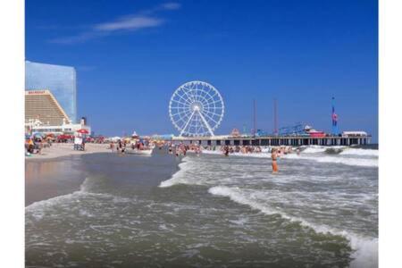 2Br 3Ba Ocean Front Condo On The Boardwalk Cozysuites Atlantic City Zewnętrze zdjęcie